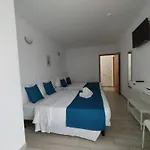 Guest house Residencial Tropicalia Al Barra