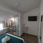 Residencial Tropicalia Al بيت ضيافة *