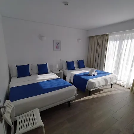 Residencial Tropicalia Al بيت ضيافة *